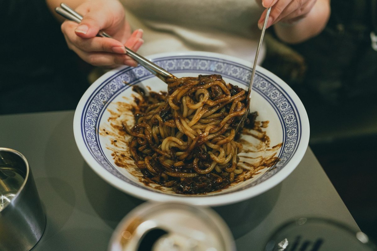 짜장밥 만드는 법 춘장 볶아 감칠맛