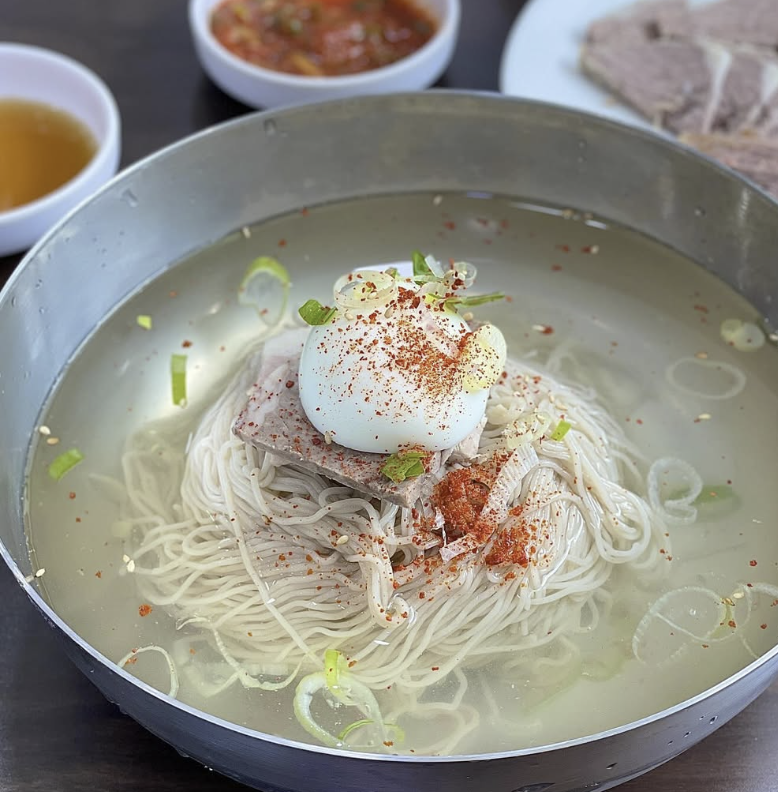 백일평냉 Baekil Pyongnaeng Busan naengmyeon