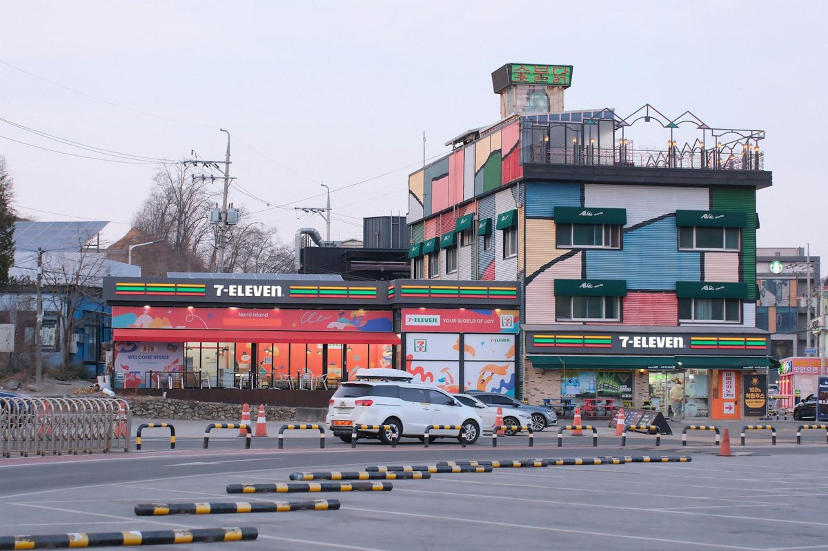 강남역 어버이날 식당 주차장 2026 &mdash; 강남구 공영&middot;사설 요금&middot;운영시간 총정리 - 전경/입구